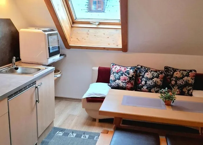 Mit Koenigscard Fuer 4 Personen By Interhome